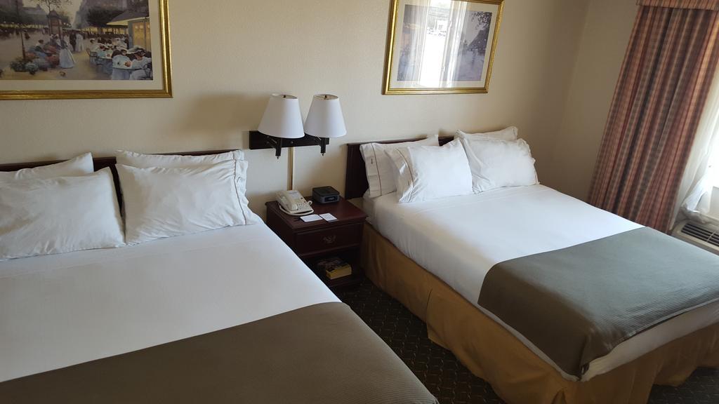 Country Inn & Suites By Radisson, Fort Worth West L-30 Nas Jrb Extérieur photo
